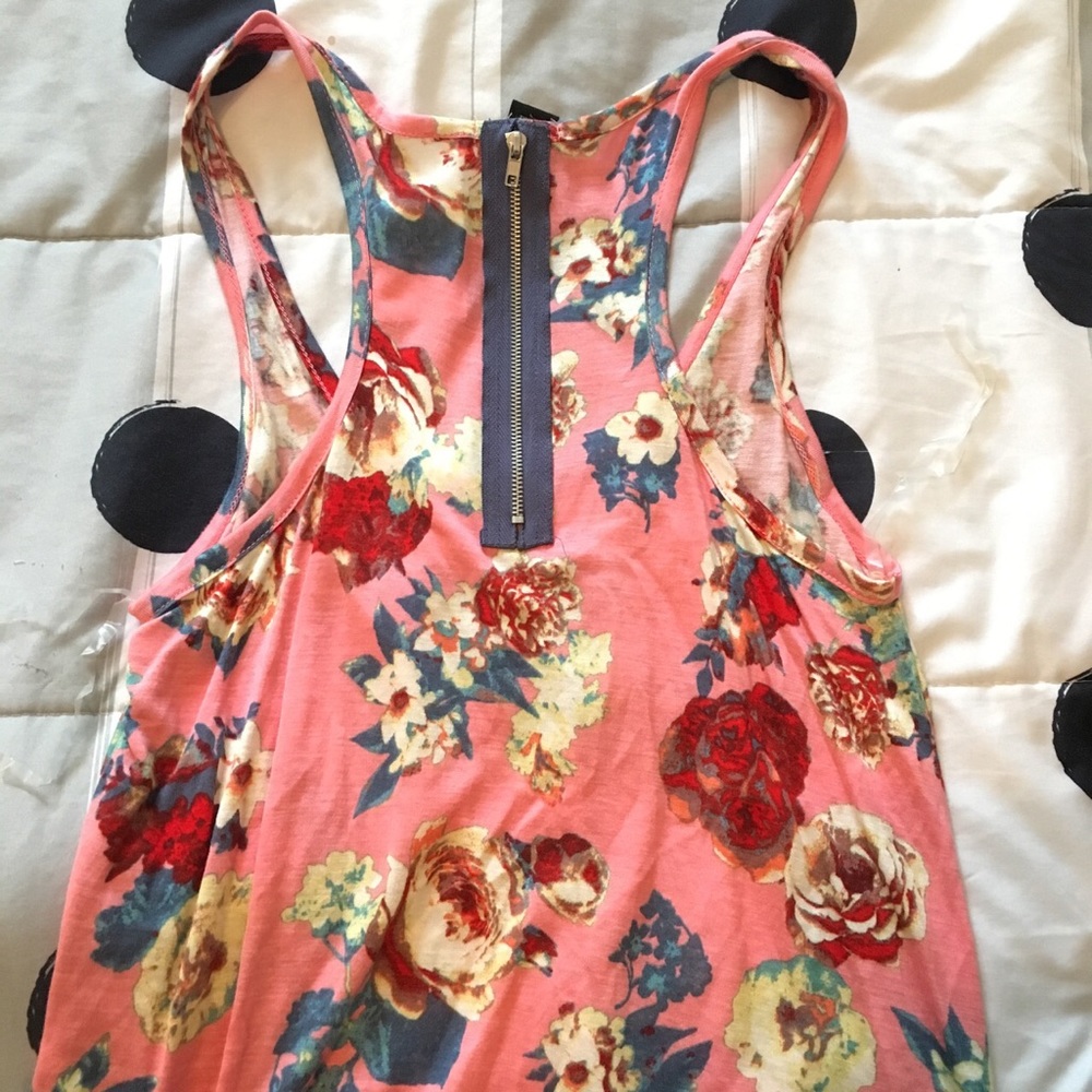 Rue 21 floral tank top - Picture 2 of 3
